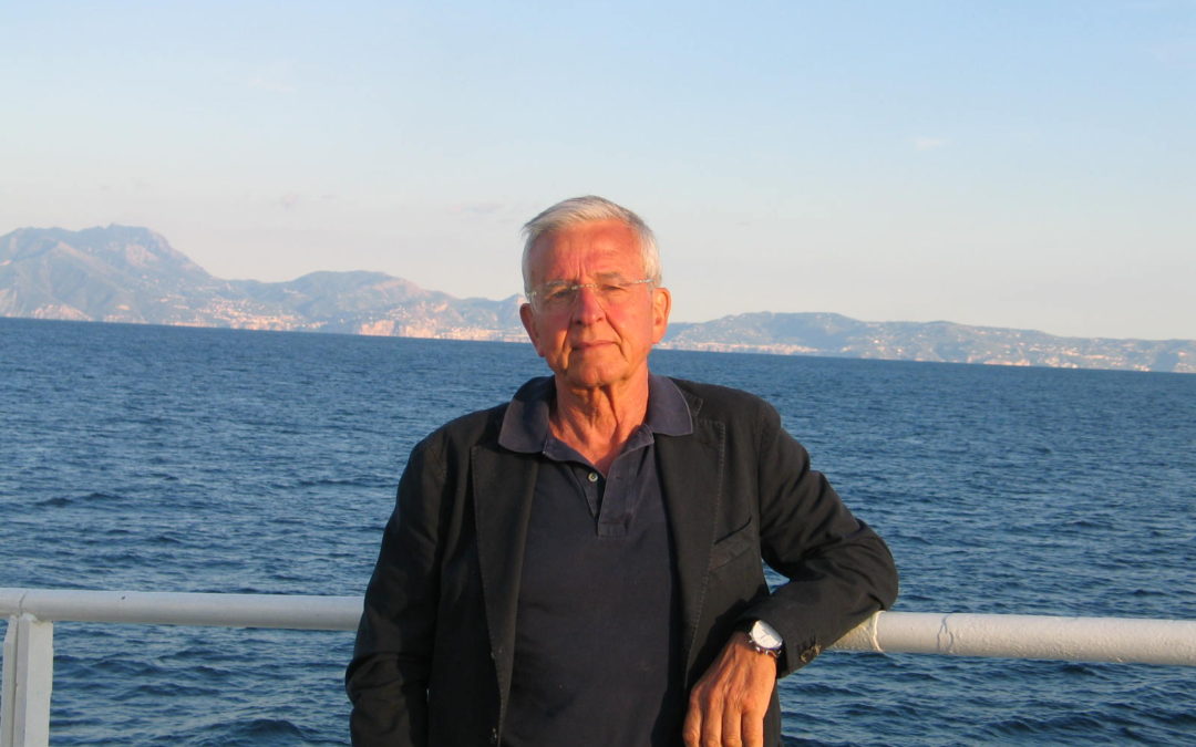 AGOP MANOUKIAN